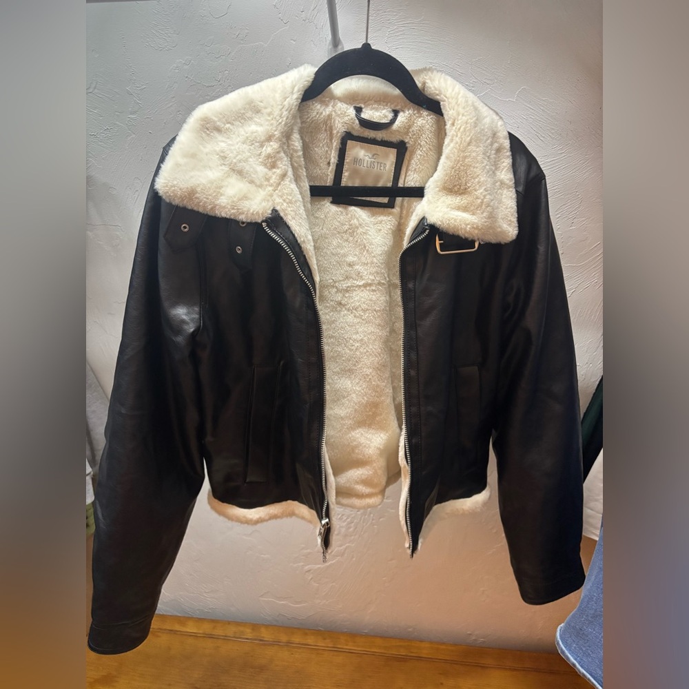 Hollister Women's Leather Jacket with Cream Lining